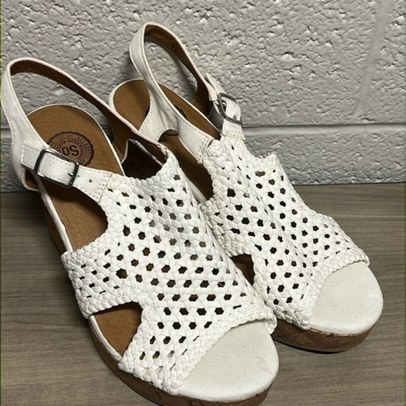 SO Taffy Crocheted white canvas sandal wedges size‎ 9 - Picture 1 of 6